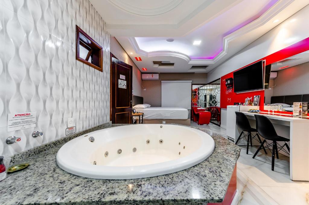 Amy Motel Blumenau com Hidromassagem