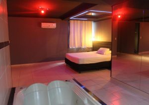 Gran Motel Taguatinga com Hidro no Quarto