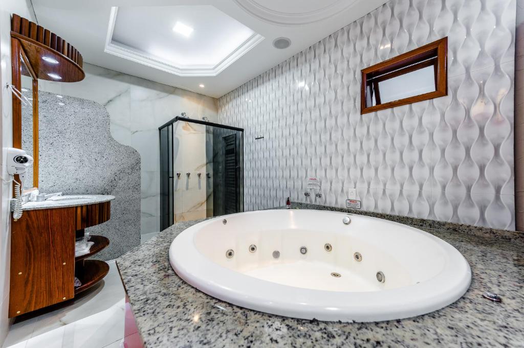 Jacuzzi na Suite Amy Motel Blumenau