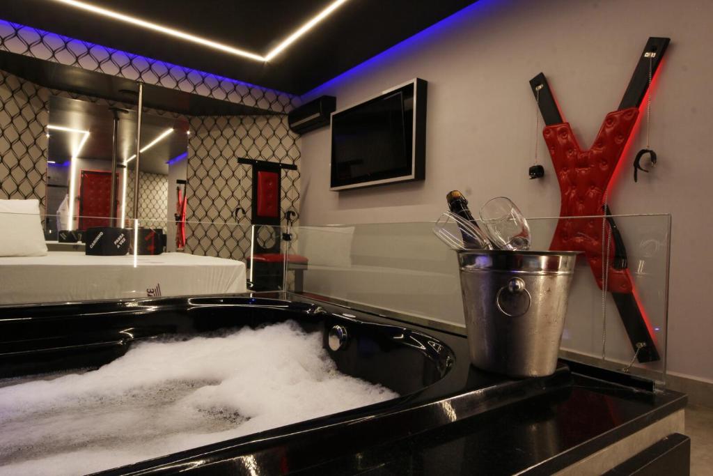 Motel Deslize Limeira 5 com Spa Hidromassagem Motel Deslize Limeira 5 com Spa Hidromassagem