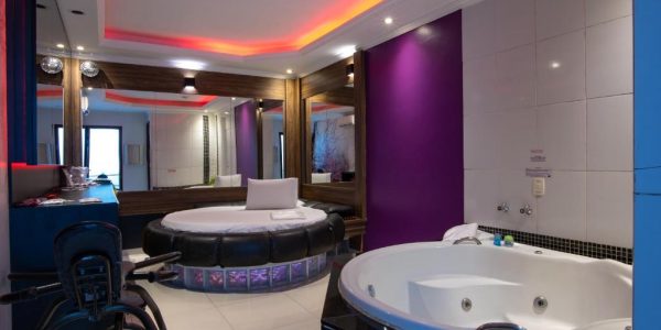 Quarto com Hidro Motel Fantasy 2 Contagem (Adult Only)