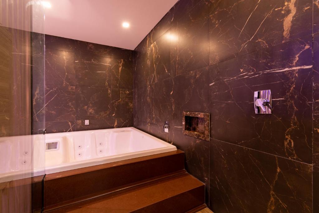 Quarto com Jacuzzi Drops Motel Manaus